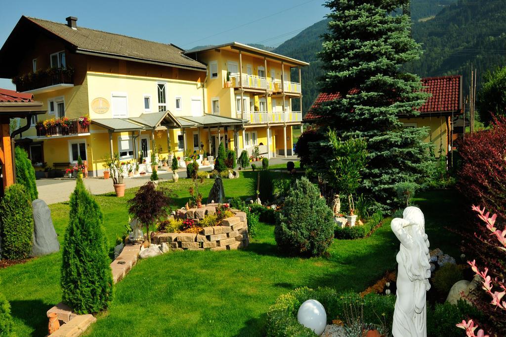 Hotel Garni Zerza 트로폴라흐 외부 사진