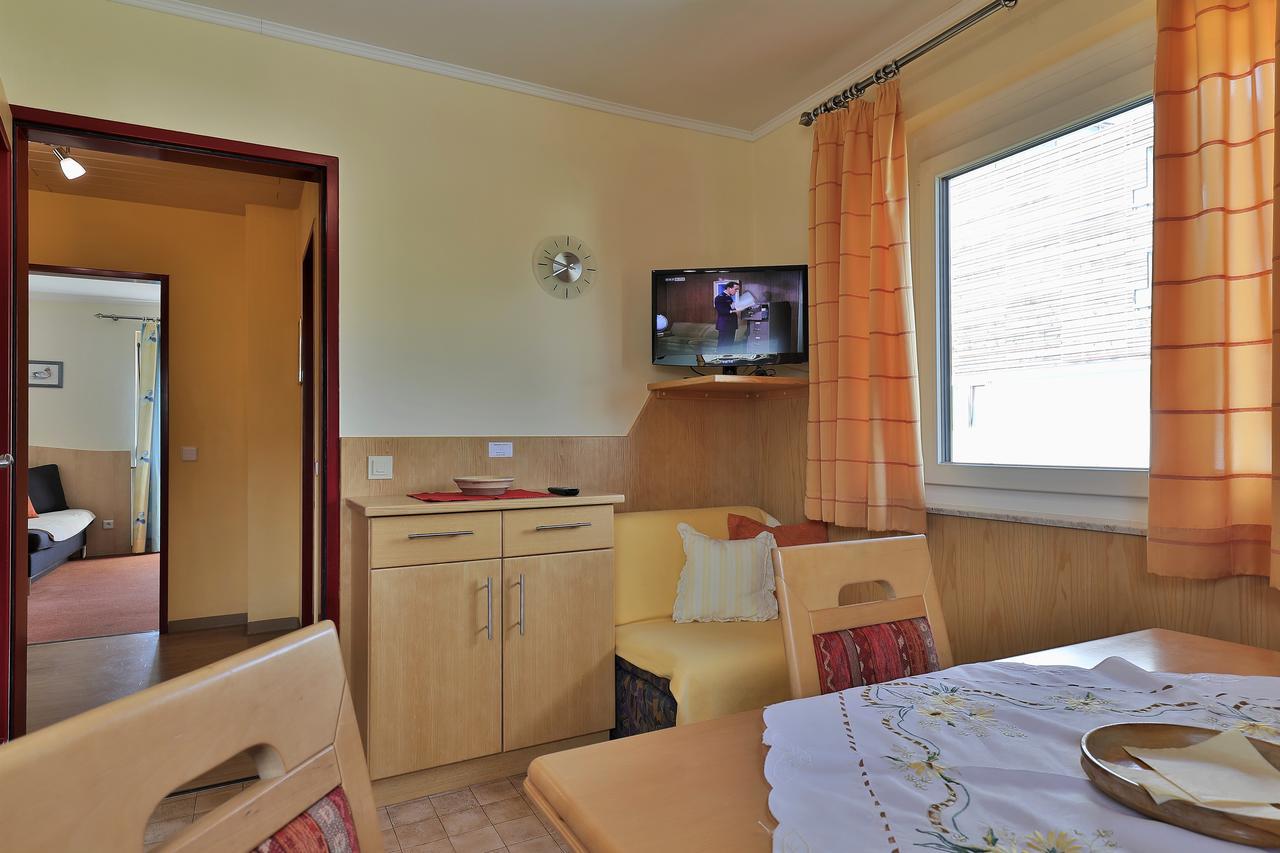 Hotel Garni Zerza 트로폴라흐 외부 사진