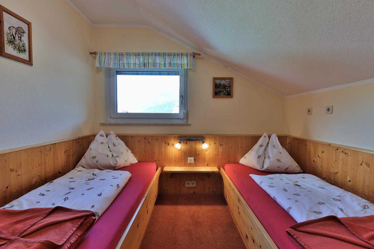 Hotel Garni Zerza 트로폴라흐 외부 사진