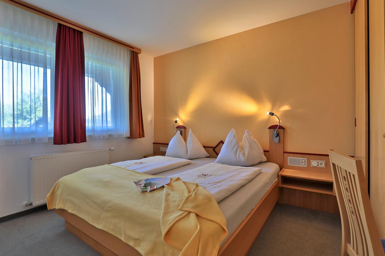 Hotel Garni Zerza 트로폴라흐 외부 사진